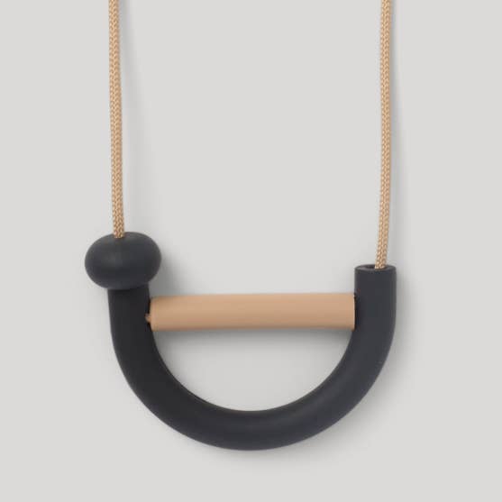 January Moon Arch Teething Necklace - Charcoal