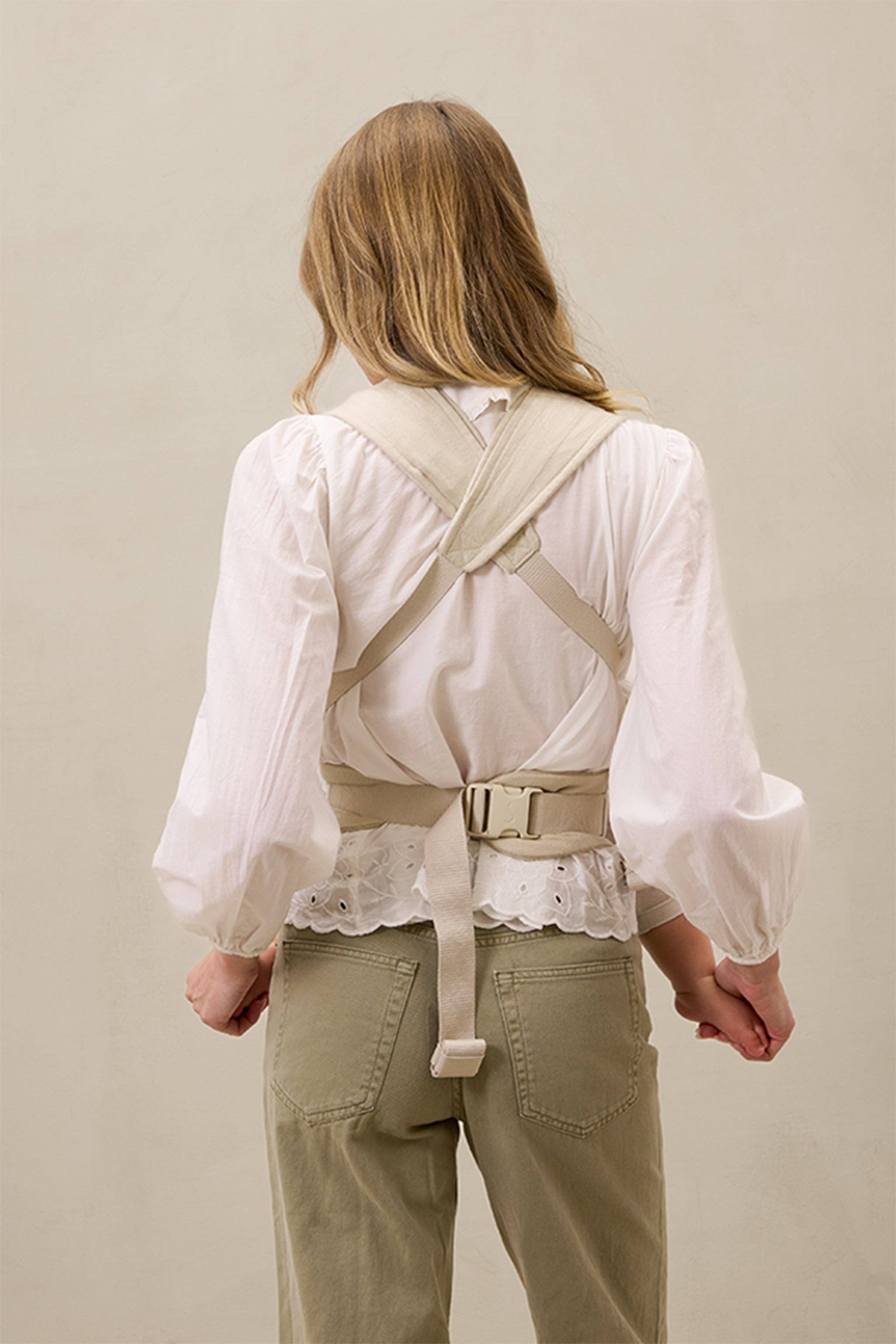Solly Baby - Oat Heritage Dot Buckle Carrier