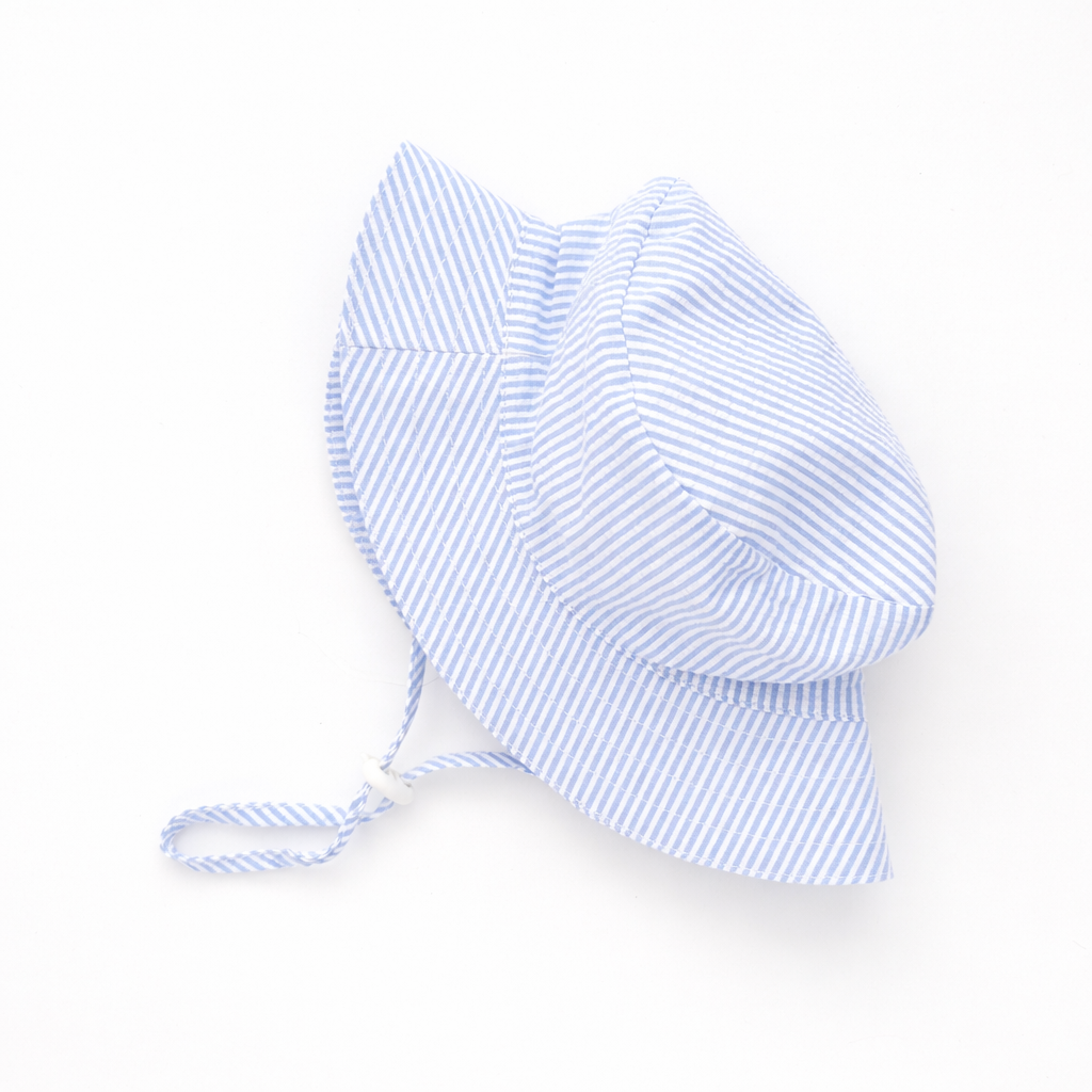 Huggalugs - Blue Seersucker Bucket Hat UPF 50+ with Adjustable Breakaway Strap