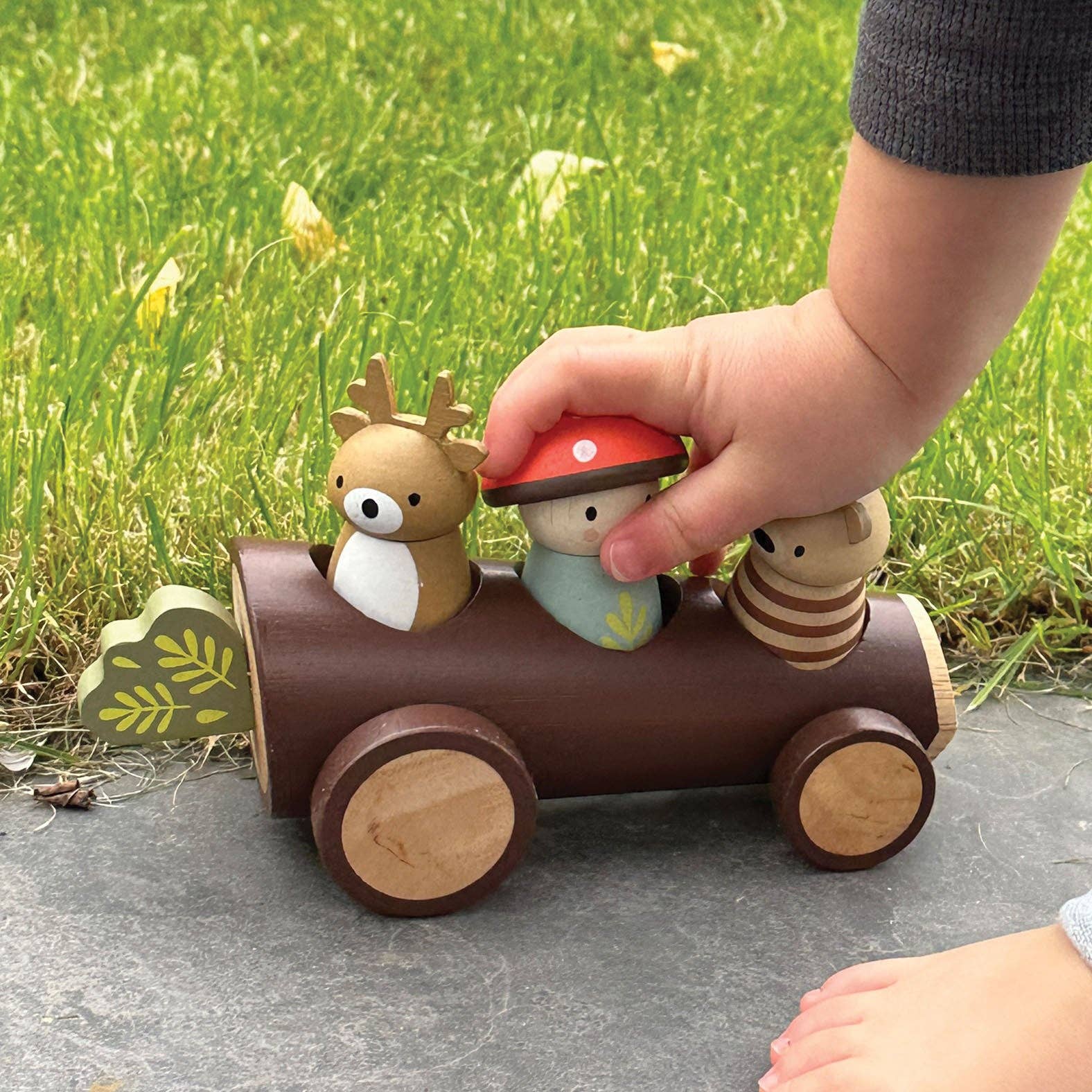 Tender Leaf Toys - Timber Taxi