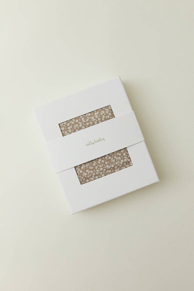 Solly Baby - Cream Floral Wrap
