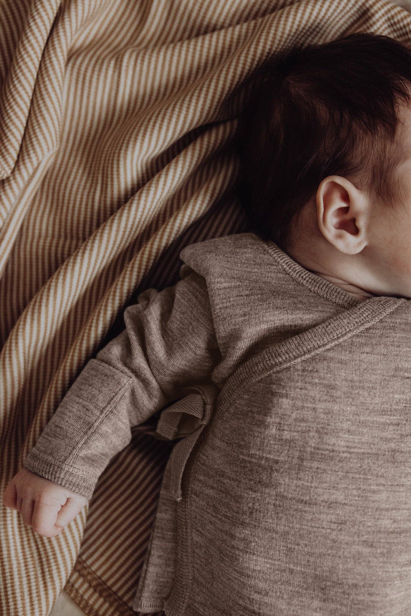 Finch & Fable - Wool Fleece Cardigan - Sand