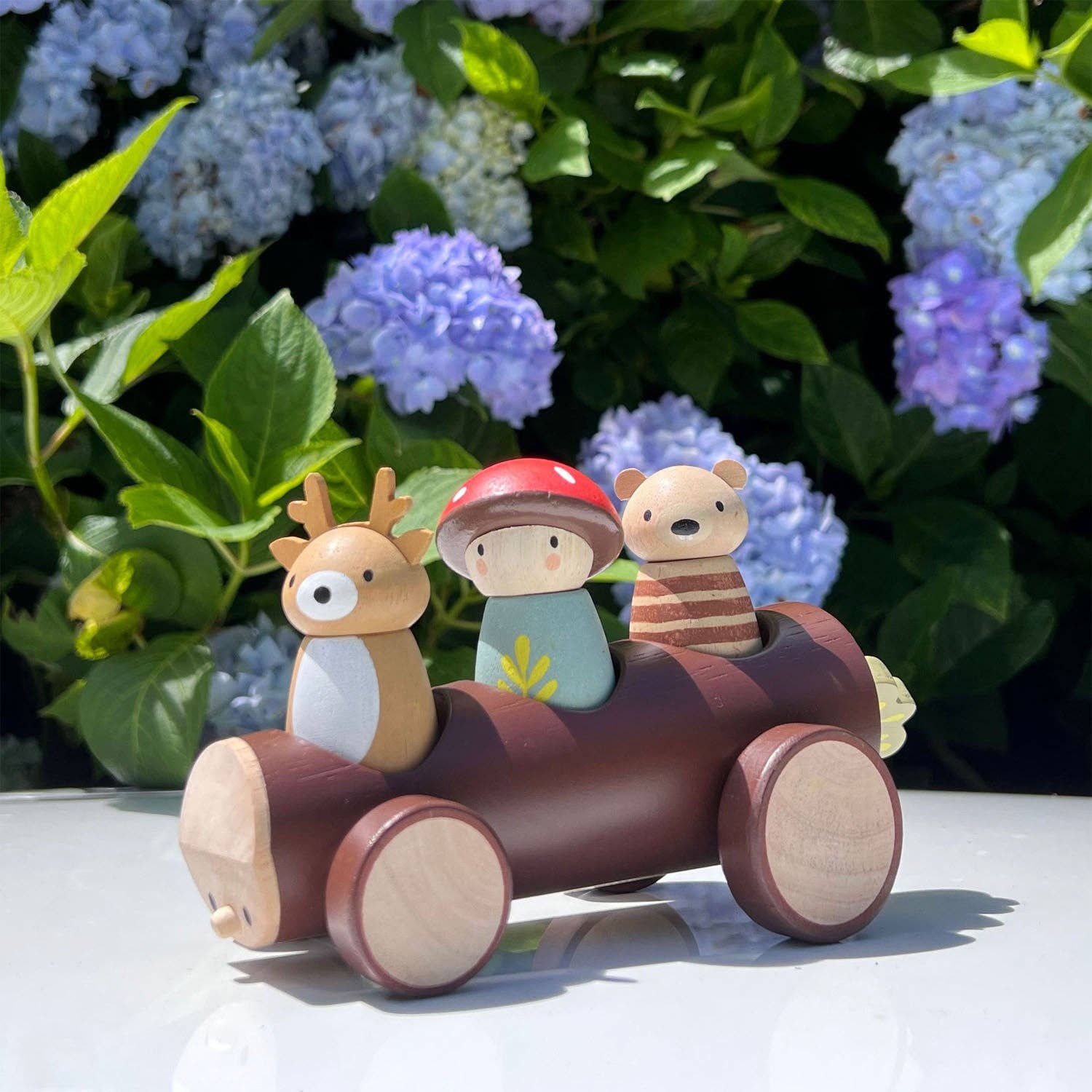 Tender Leaf Toys - Timber Taxi