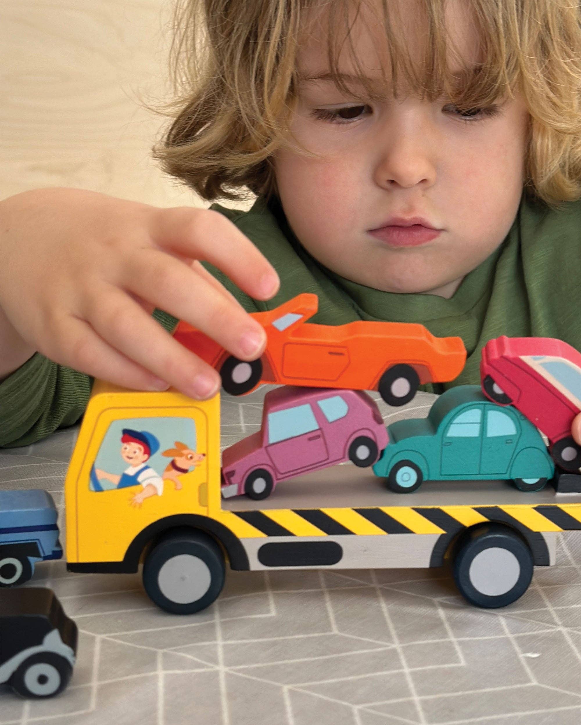 Tender Leaf Toys - Stacking Cars