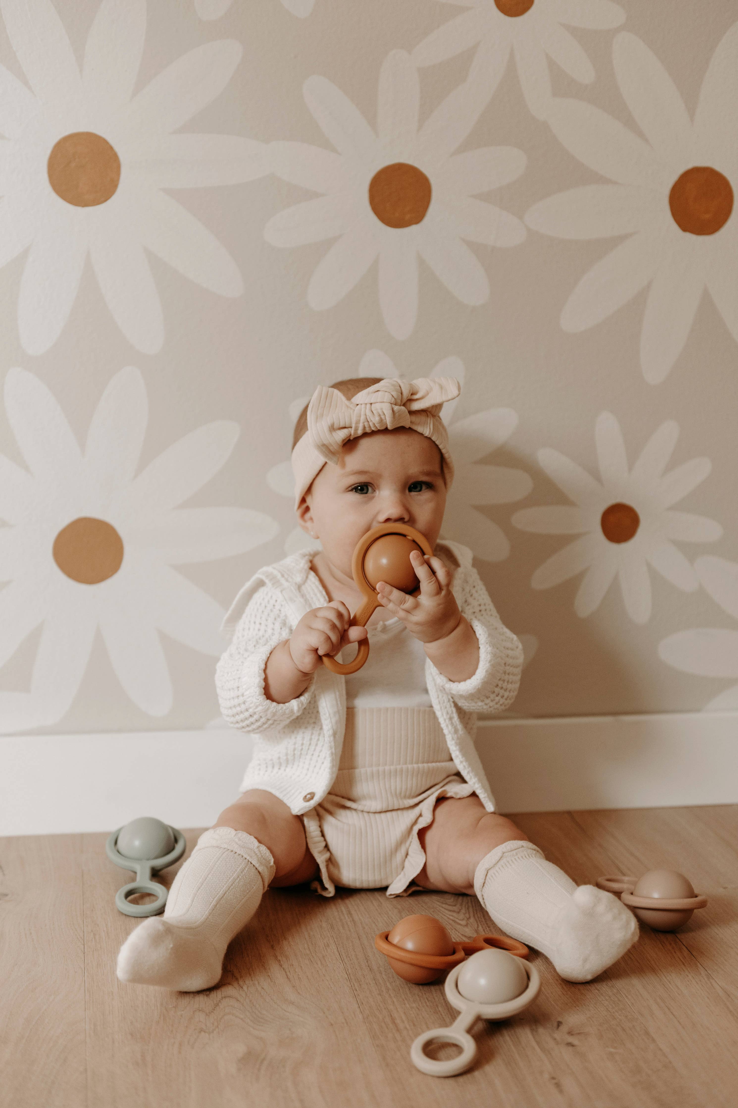 Little Chew - Rattle Toy  - Ora Mustard