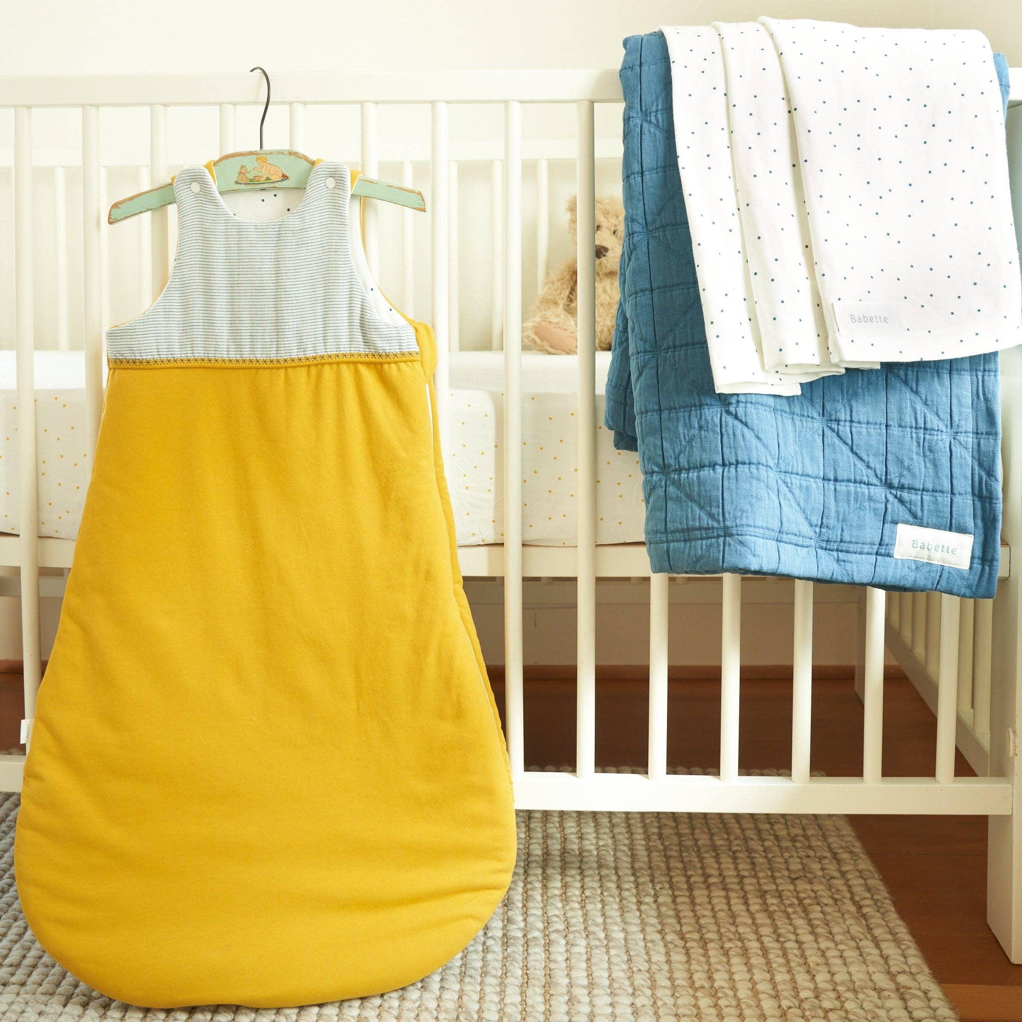 Babette - Swaddle - Random Dot