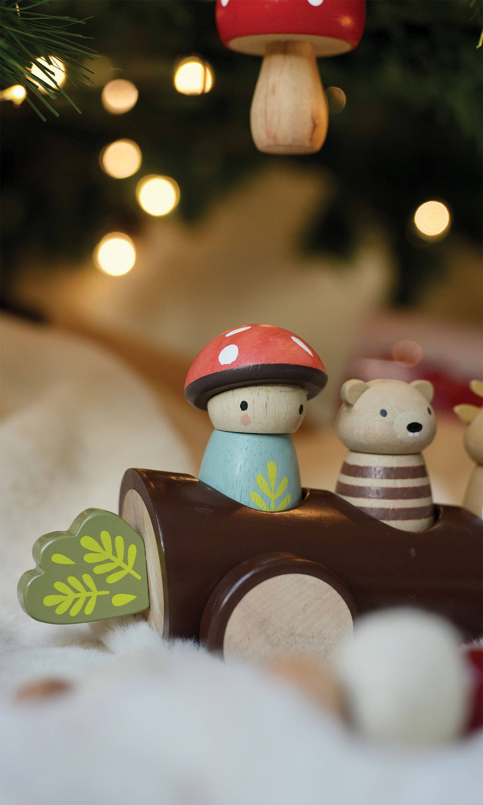 Tender Leaf Toys - Timber Taxi