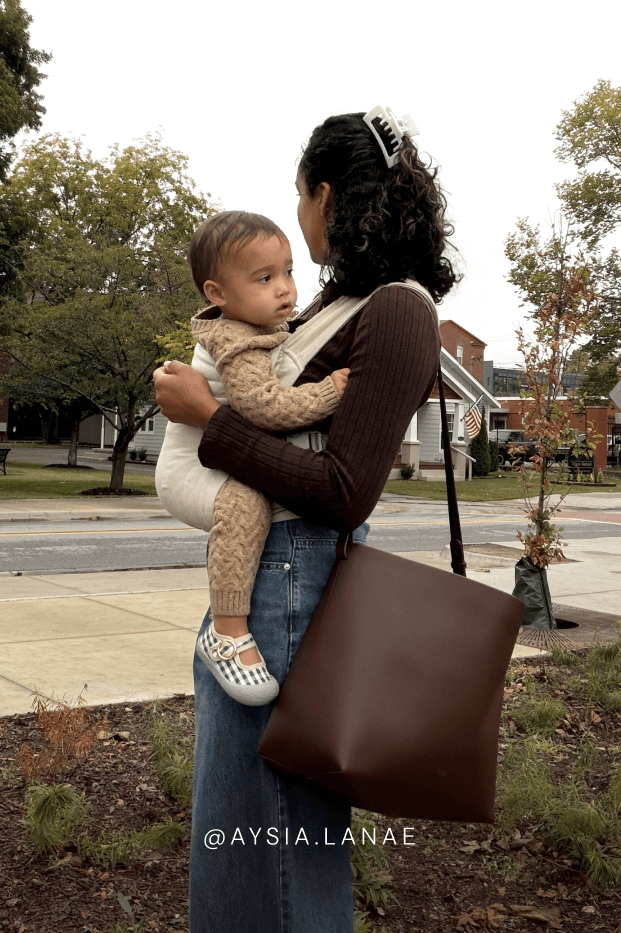 Solly Baby - Oat Heritage Dot Buckle Carrier