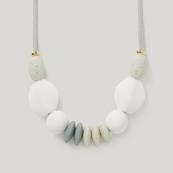January Moon Signature Teething Necklace - Moonlight