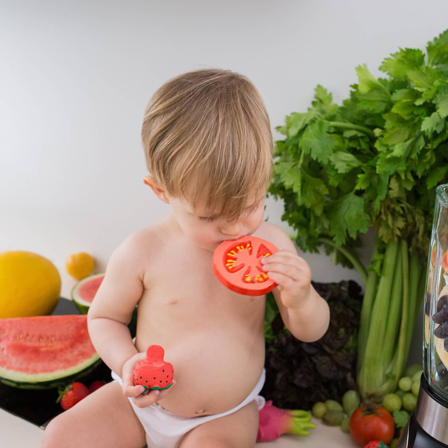 Oli & Carol Natural Rubber Teether - Renato the Tomato