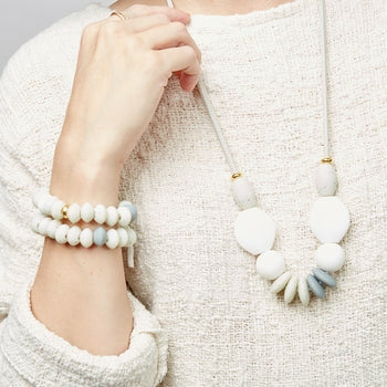 January Moon Signature Teething Necklace - Moonlight
