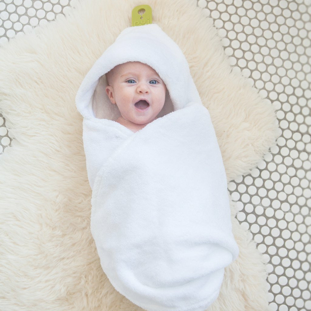 Puj Hug - Hooded Towel