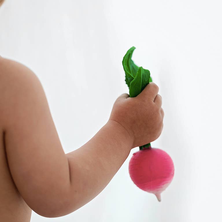 Oli & Carol Natural Rubber Teether - Ramona the Radish